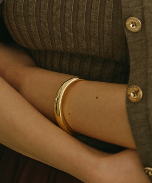 anuans（アニュアンス）の「メタルニュアンスバングル（バングル/リストバンド・レディース・ゴールド/シルバー・FREE）」の4枚目の写真