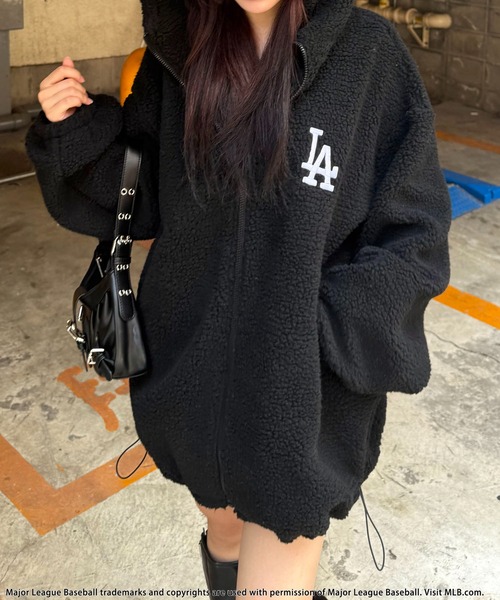 BACK TO THE FIELD（バック トゥー ザ フィールド）の「【MLB】ZIPフーディーボアブルゾン（ブルゾン・レディース・ブラック/オフホワイト/カモフラージュ・FREE）」の10枚目の写真