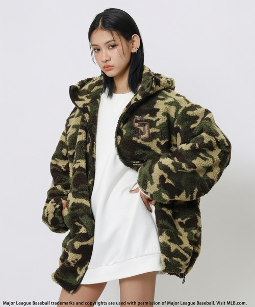 BACK TO THE FIELD（バック トゥー ザ フィールド）の「【MLB】ZIPフーディーボアブルゾン（ブルゾン・レディース・ブラック/オフホワイト/カモフラージュ・FREE）」の18枚目の写真