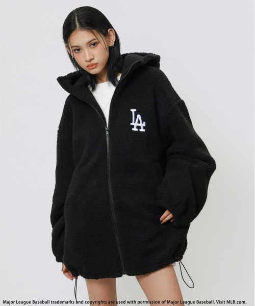 BACK TO THE FIELD（バック トゥー ザ フィールド）の「【MLB】ZIPフーディーボアブルゾン（ブルゾン・レディース・ブラック/オフホワイト/カモフラージュ・FREE）」の5枚目の写真