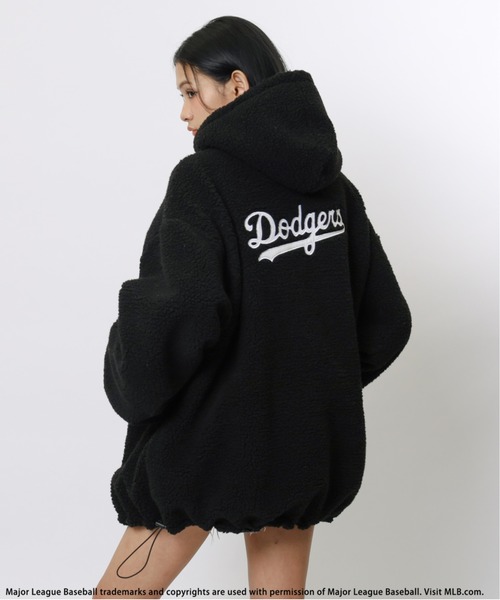 BACK TO THE FIELD（バック トゥー ザ フィールド）の「【MLB】ZIPフーディーボアブルゾン（ブルゾン・レディース・ブラック/オフホワイト/カモフラージュ・FREE）」の4枚目の写真