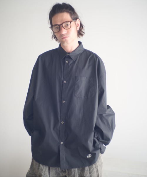 ADAM PATEK(アダムパテック)の「ADAMPATEK/James Fabric typewriter shirt/ジェームスファブリック刺繍入りタイプライターシャツ(AP2525006)(シャツ/ブラウス・レディース・ベージュ/ブラック/ホワイト・1/2)」の4枚目の写真