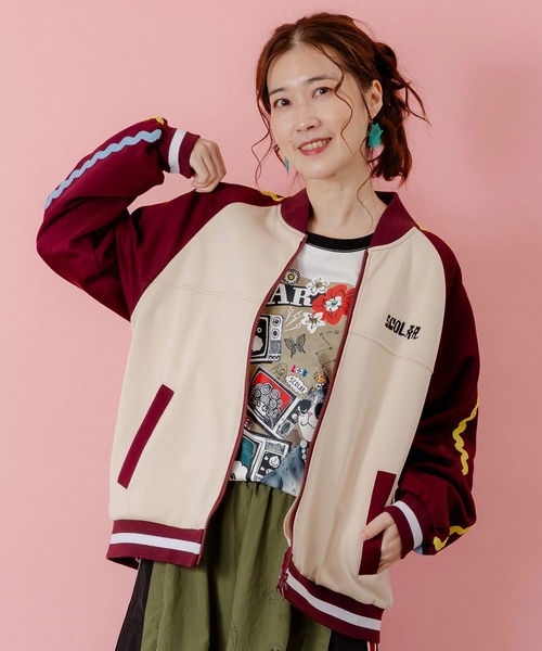 ScoLar（スカラー）の「ScoLar/スカラー　刺繍ジャージBZ（ブルゾン・レディース・パープル/アイボリー/ブラック・FREE）」の2枚目の写真