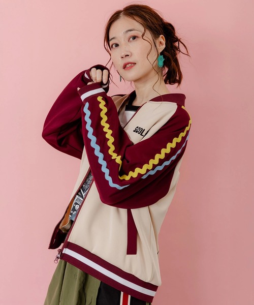 ScoLar（スカラー）の「ScoLar/スカラー　刺繍ジャージBZ（ブルゾン・レディース・パープル/アイボリー/ブラック・FREE）」の9枚目の写真