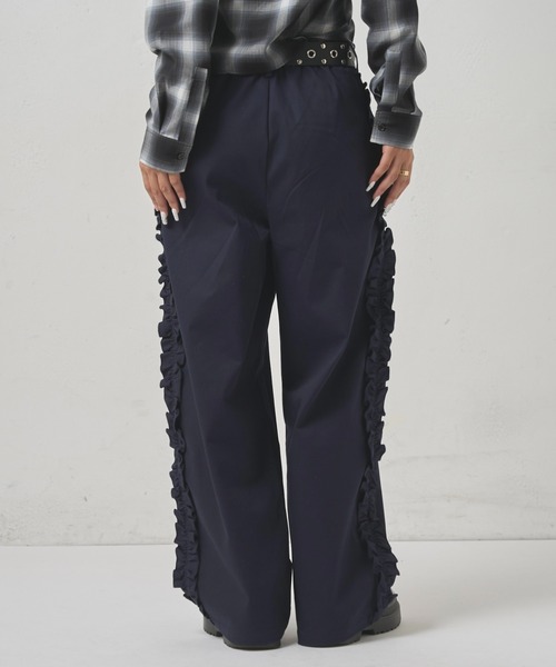 WHO'S WHO gallery（フーズフーギャラリー）の「サイドフリルラインチノパンツ（チノパンツ・レディース・ライトグリーン/ネイビー・マルチサイズ）」の6枚目の写真