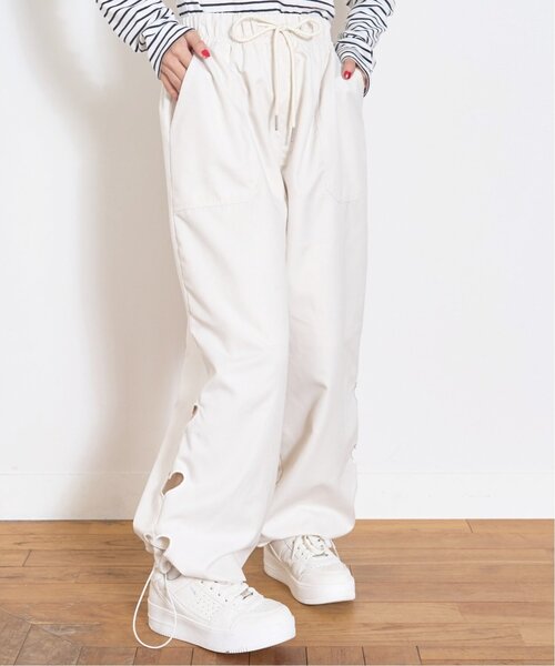 LOVETOXIC(ラブトキシック)の「着映えくり抜きモチーフパンツ(カーゴパンツ・キッズ・アイボリー/ブラック・S:140cm/M:150cm/L:160cm/130cm)」の4枚目の写真