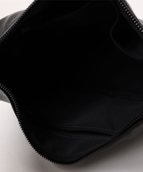 UNION STATION（ユニオンステーション）の「【fulcro】ショルダーバッグアーチS（ショルダーバッグ・メンズ・ブラック/ブラウン/アイボリー/グレイッシュベージュ/ネイビー・7）」の19枚目の写真