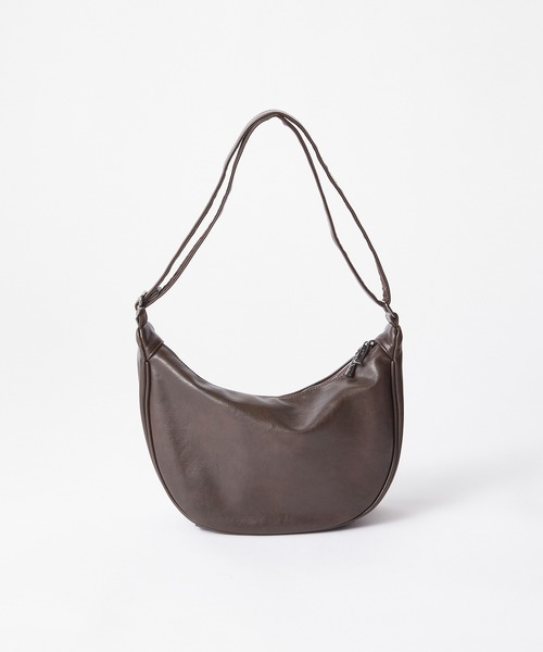 UNION STATION（ユニオンステーション）の「【fulcro】ショルダーバッグアーチS（ショルダーバッグ・メンズ・ブラック/ブラウン/アイボリー/グレイッシュベージュ/ネイビー・7）」の4枚目の写真