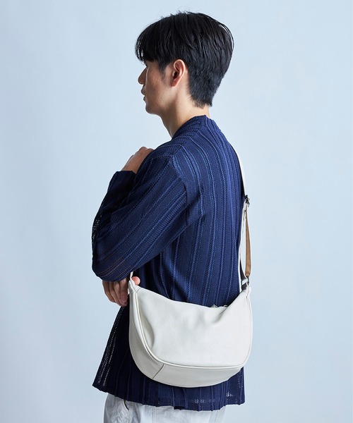 UNION STATION（ユニオンステーション）の「【fulcro】ショルダーバッグアーチS（ショルダーバッグ・メンズ・ブラック/ブラウン/アイボリー/グレイッシュベージュ/ネイビー・7）」の8枚目の写真