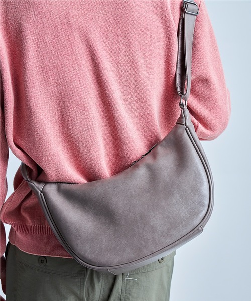 UNION STATION（ユニオンステーション）の「【fulcro】ショルダーバッグアーチS（ショルダーバッグ・メンズ・ブラック/ブラウン/アイボリー/グレイッシュベージュ/ネイビー・7）」の13枚目の写真