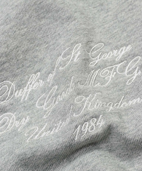 The DUFFER of ST.GEORGE（ザダファーオブセントジョージ）の「COLLEGE CREW NECK SWEAT：カレッジ クルーネック スウェット（スウェット・メンズ・ボルドー/グレー・MEDIUM/X-LARGE/LARGE）」の16枚目の写真