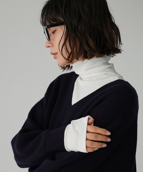 BABYLONE（バビロン）の「シアーフライスタートルネックプルオーバー（Tシャツ/カットソー・レディース・ホワイト/ブラック・フリー）」の15枚目の写真