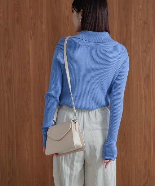 Bou Jeloud(ブージュルード)の「合皮ミニショルダー(ショルダーバッグ・レディース・アイボリー/ブラック・ONESIZE)」の5枚目の写真