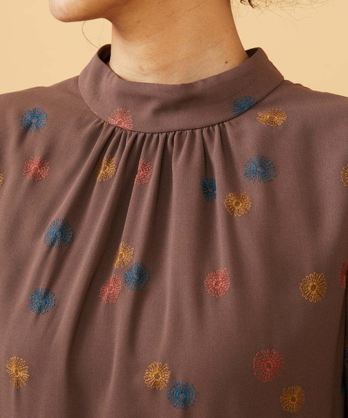 Jocomomola（ホコモモラ）の「Estrella ハイネックフラワー刺繍ワンピース（ワンピース・レディース・オレンジ系その他/グリーン・40/42）」の5枚目の写真