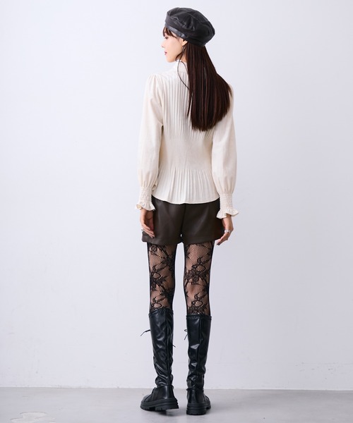 MONOe(モノエ)の「フェイクレザーストラップショートパンツ(その他パンツ・レディース・ブラック/ブラウン・S/M/L)」の12枚目の写真
