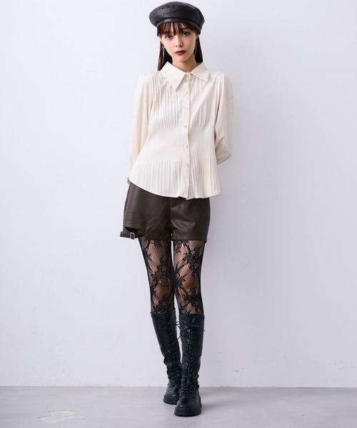 MONOe(モノエ)の「フェイクレザーストラップショートパンツ(その他パンツ・レディース・ブラック/ブラウン・S/M/L)」の21枚目の写真
