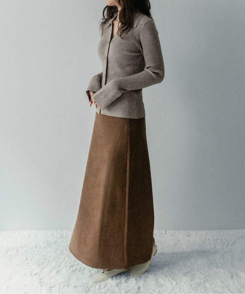 on:nue（オンニュ）の「【on:nue】[新色追加/ 着用動画あり！/選べる7色展開] キーネック フレアスリーブポロニット（ニット/セーター・レディース・グレー/アイボリー/ブラック/ブラウン/グリーン/ベージュ/イエロー・FREE）」の21枚目の写真