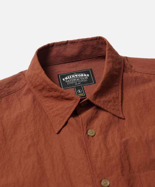 FRIZMWORKS(フリズムワークス)の「NYLON RAYON RELAXED SHIRT _ BRICK(シャツ/ブラウス・メンズ・その他・SMALL/MEDIUM/LARGE)」の3枚目の写真