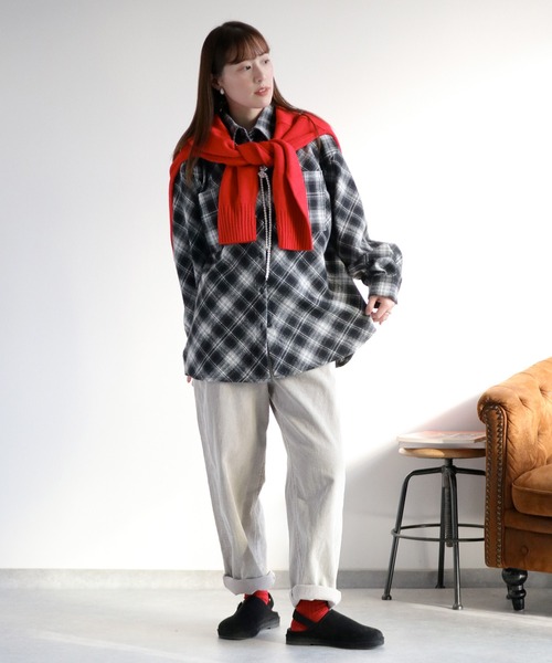 cepo（セポ）の「〈セットアップ対応〉11Ｗサルファーストレート コーデュロイパンツ（チノパンツ・レディース・グレー/チャコール/ベージュ・S/M/L）」の9枚目の写真