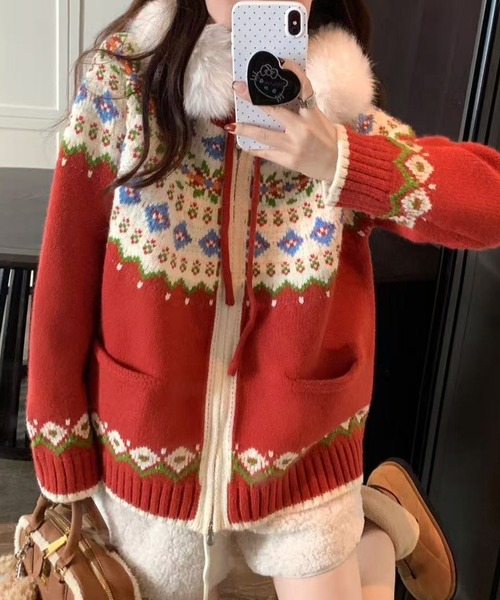 Sibra（シブラ）の「クリスマス お正月コーデに 着脱可能ファーフード ノルディック柄ジップカーデ（カーディガン/ボレロ・レディース・レッド/ホワイト・M）」の20枚目の写真
