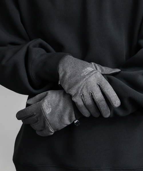 THE NORTH FACE（ザノースフェイス）の「THE NORTH FACE ザ・ノースフェイス ETIP RCYCLD GLV/スマホ タッチパネル対応 グローブ 五本指 手袋（手袋・メンズ・ブラック×ホワイト/ブラック/グレー・M/L）」の3枚目の写真