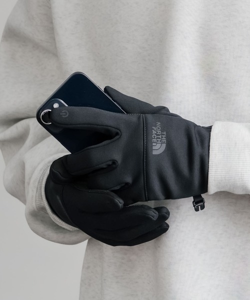 THE NORTH FACE（ザノースフェイス）の「THE NORTH FACE ザ・ノースフェイス ETIP RCYCLD GLV/スマホ タッチパネル対応 グローブ 五本指 手袋（手袋・メンズ・ブラック×ホワイト/ブラック/グレー・M/L）」の4枚目の写真