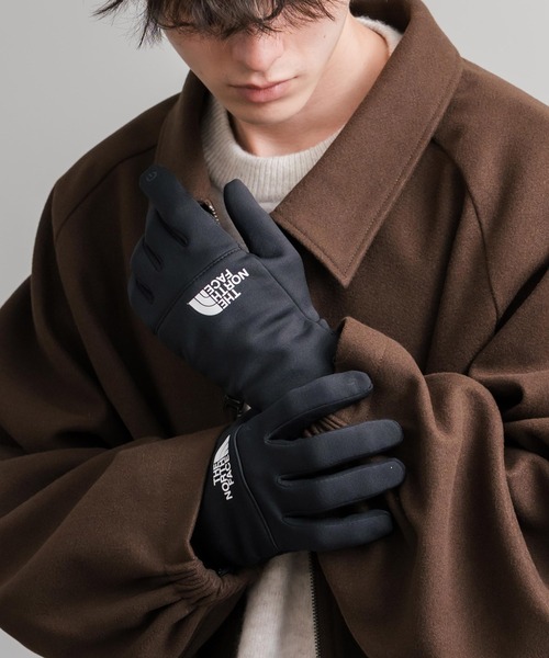 THE NORTH FACE（ザノースフェイス）の「THE NORTH FACE ザ・ノースフェイス ETIP RCYCLD GLV/スマホ タッチパネル対応 グローブ 五本指 手袋（手袋・メンズ・ブラック×ホワイト/ブラック/グレー・M/L）」の8枚目の写真