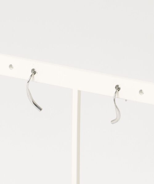 itam(アイタム)の「【itam】アイタム/ ステンレス キャッチレス プレーンピアス(ピアス(両耳用)・レディース・ゴールド/シルバー・FREE)」の6枚目の写真