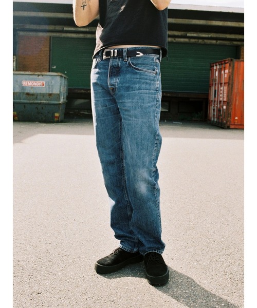 Nudie Jeans(ヌーディージーンズ)の「Nudie Jeans/ヌーディージーンズ Rad Rufus / ハイウエストレギュラーフィットジーンズ / Raw Tracks(デニムパンツ・メンズ・ライトインディゴブルー・29/34/33/32/31/30)」の2枚目の写真