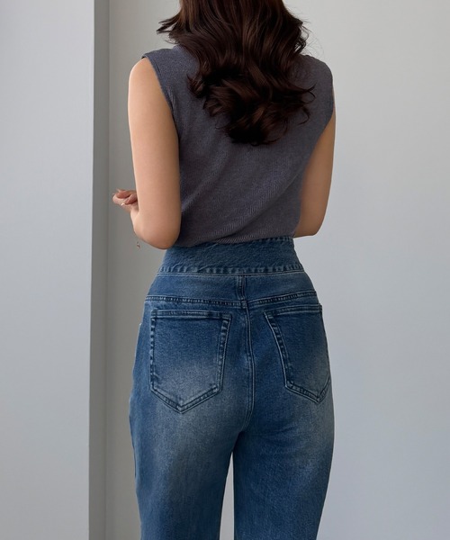 Louere（ルエレ）の「ハイウエストファスナーデザインストレッチストレートデニムパンツ[高身長サイズST有り]（デニムパンツ・レディース・ブラック/ライトブルー・SMALL/MEDIUM/LARGE/ST）」の5枚目の写真