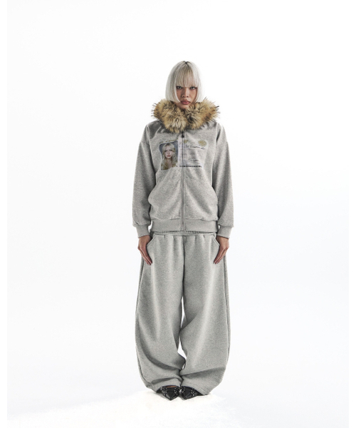 KAIYA(カイヤ)の「id card fur hooded zip up-cream(パーカー・レディース・その他・FREE)」の3枚目の写真