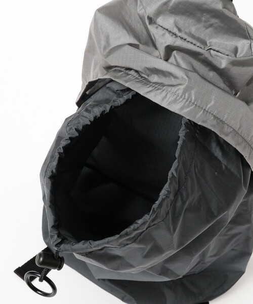 BEAMS BOY(ビームスボーイ)の「BAG'n'NOUN / CAP SACK(バックパック/リュック・レディース・グレー/オリーブ・ONE SIZE)」の9枚目の写真