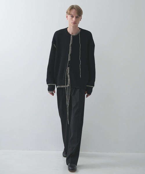 OUAT(オーユーエーティー)の「【OUAT】別注OFFICE CREW CARDIGAN(カーディガン/ボレロ・メンズ・ベージュ/ブラック・2/3)」の3枚目の写真