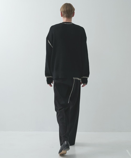OUAT(オーユーエーティー)の「【OUAT】別注OFFICE CREW CARDIGAN(カーディガン/ボレロ・メンズ・ベージュ/ブラック・2/3)」の4枚目の写真