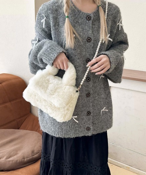 Miniministore（ミニミニストア）の「ファーショルダーバッグ パールチェーン鞄（ショルダーバッグ・レディース・ブラック/モカ/ベージュ/ホワイト・FREE）」の2枚目の写真