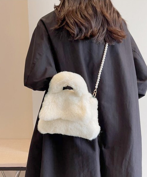 Miniministore（ミニミニストア）の「ファーショルダーバッグ パールチェーン鞄（ショルダーバッグ・レディース・ブラック/モカ/ベージュ/ホワイト・FREE）」の10枚目の写真