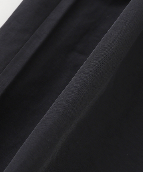 WHITE MOUNTAINEERING（ホワイトマウンテニアリング）の「WM x UMBRO（ホワイトマウンテニアリング＊アンブロ）EASY CARGO PANTS（カーゴパンツ・メンズ・ブラック・3/2）」の8枚目の写真