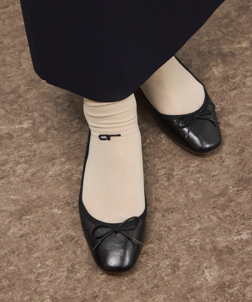 ADAM ET ROPE'(アダムエロペ)の「メタリックバレエシューズ(バレエシューズ・レディース・シルバー/その他1/ブラック・24/23.5/23/24.5)」の2枚目の写真