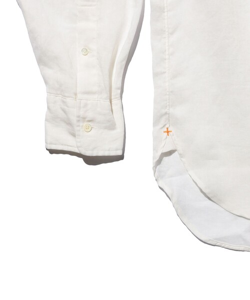 BEAMS PLUS（ビームスプラス）の「B.D. Classic-fit Linen Chambray（シャツ/ブラウス・メンズ・ナチュラル/ブルー/レッド/ホワイト・X-LARGE/LARGE/MEDIUM/SMALL）」の8枚目の写真