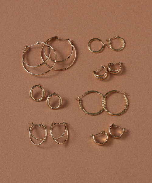 Lilas（リラ）の「30mm2ラインフープピアス K10（両耳）（ピアス（両耳用）・レディース・ゴールド・FREE）」の11枚目の写真