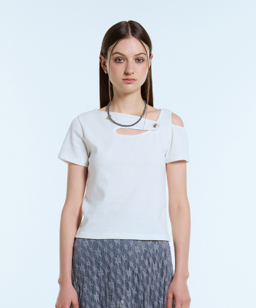 LARTIGENT（ラーティゼン）の「L11 ONE SHOULDER TOP(WHITE)（Tシャツ/カットソー・レディース・その他・FREE）」の5枚目の写真
