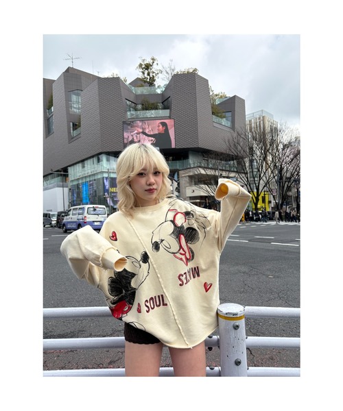 Desigual（デシグアル）の「ミッキー&ミニー ハート スウェットシャツ ディズニー（スウェット・レディース・ブラック・M/L/XL/S/XS）」の18枚目の写真