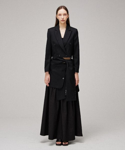 MMAM(ムアム)の「Double cropped blazer(テーラードジャケット・レディース・ブラック・FREE)」の2枚目の写真