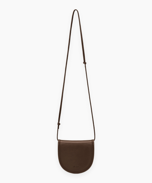 SINOON(シヌーン)の「Round Coin Bag (Deep Brown)(メッセンジャーバッグ・レディース・ダークブラウン・FREE)」の1枚目の写真