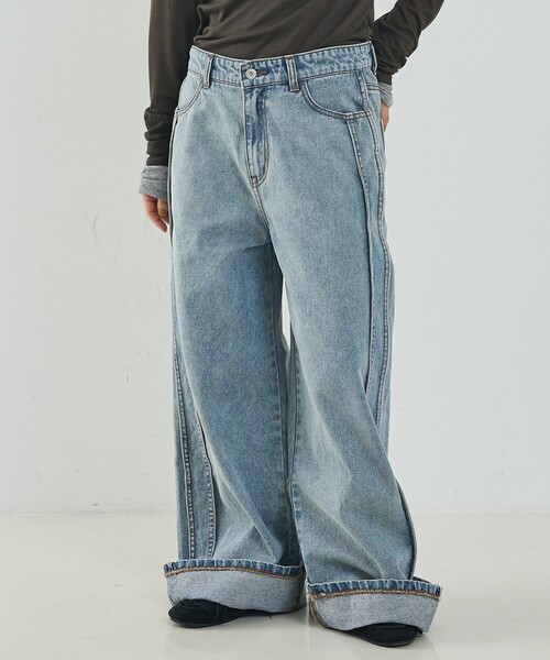 NOMINE(ノミネ)の「サイドライン ワイド デニムパンツ(デニムパンツ・レディース・ブルー/チャコールグレー/ホワイト・S/M)」の1枚目の写真