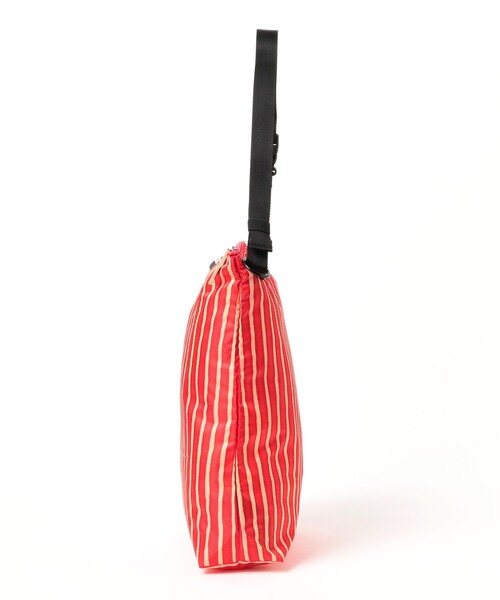 fennica(フェニカ)の「marimekko / Neat Crossbody Piccolo M ショルダーバッグ(ショルダーバッグ・レディース・レッド・ONE SIZE)」の2枚目の写真