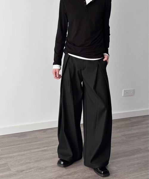 B.R.U(ブル)の「プリーツワイドレッグスラックス(スラックス・メンズ・ブラック/グレー・LARGE/MEDIUM)」の12枚目の写真