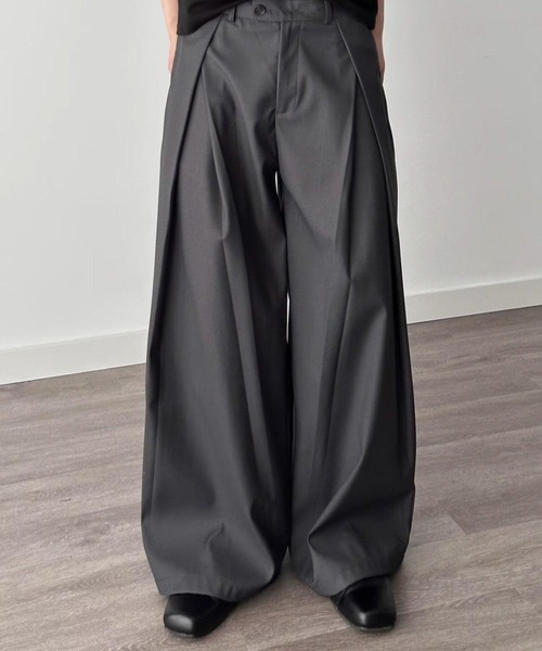 B.R.U(ブル)の「プリーツワイドレッグスラックス(スラックス・メンズ・ブラック/グレー・LARGE/MEDIUM)」の16枚目の写真