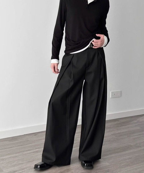 B.R.U(ブル)の「プリーツワイドレッグスラックス(スラックス・メンズ・ブラック/グレー・LARGE/MEDIUM)」の13枚目の写真