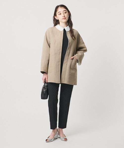 UNITED ARROWS（ユナイテッドアローズ）の「Asami バイカラー リバーコート（ノーカラーコート・レディース・ベージュ・38/36）」の4枚目の写真